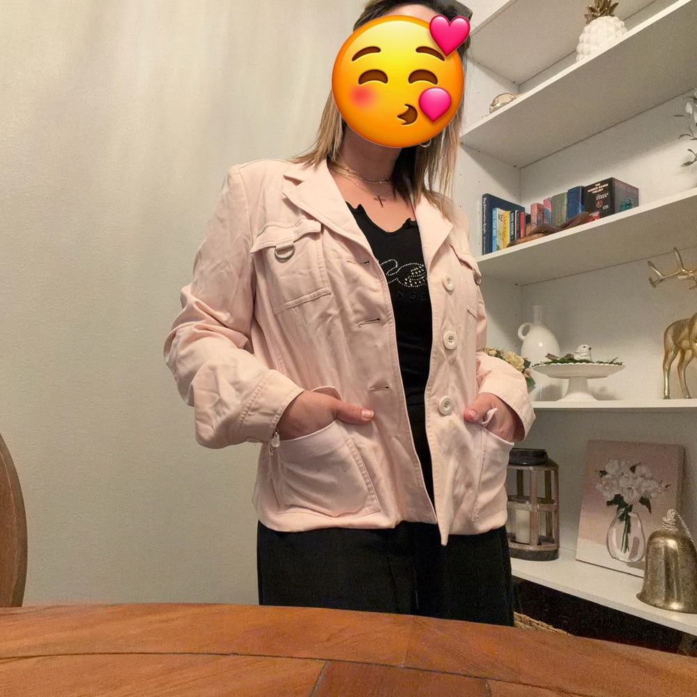 Women's Light Pink Button-Front Utility Jacket - Picture 5 of 6